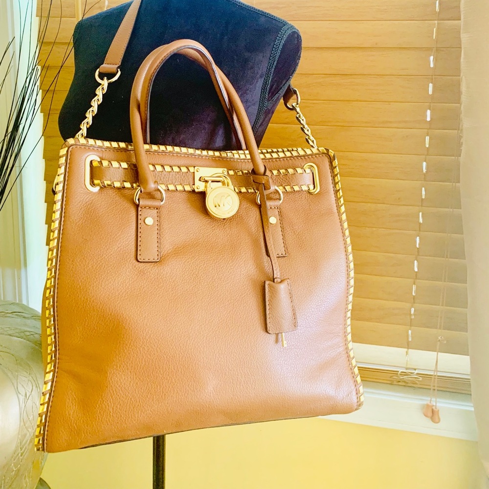 Michael Kors Carmel Hamilton Large Handbag